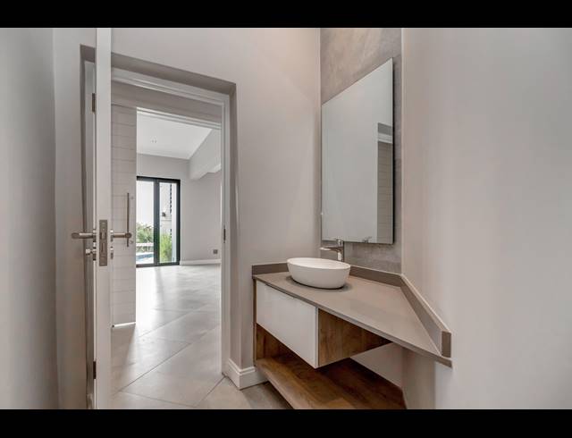 5 BEDROOM HOUSE FOR SALE IN STEYN CITY